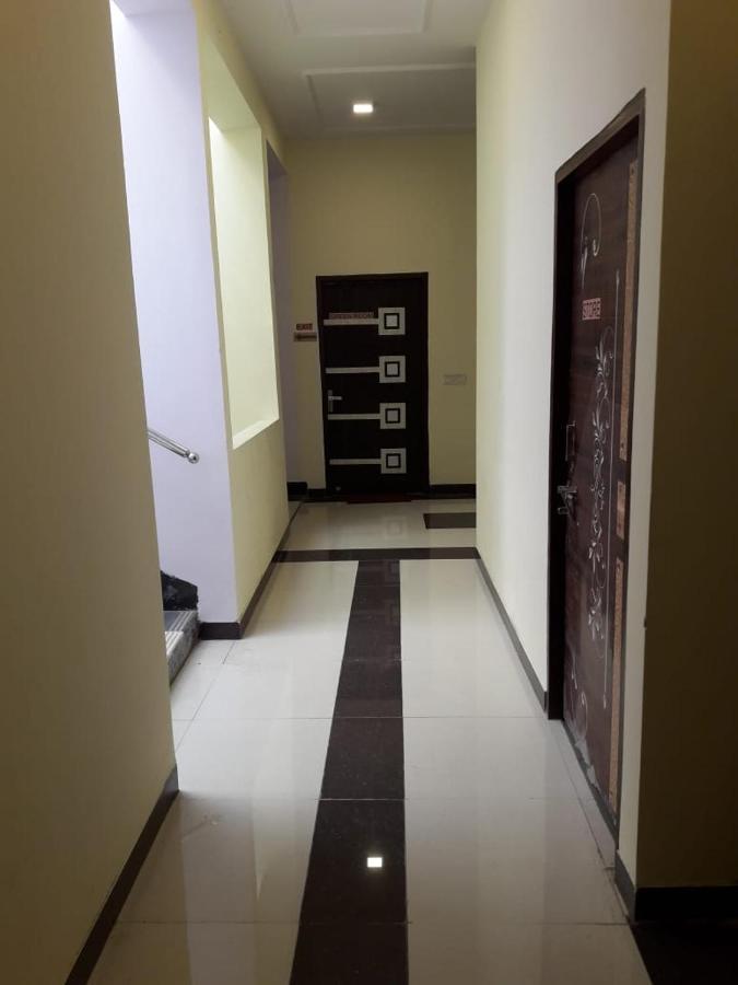 الشقق الفندقية نويدا الكبرىفي  Yog Bhawan المظهر الخارجي الصورة